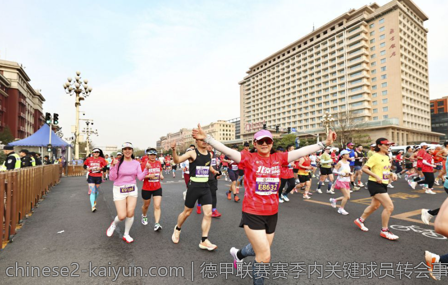 德甲联赛赛季内关键球员转会事件及影响